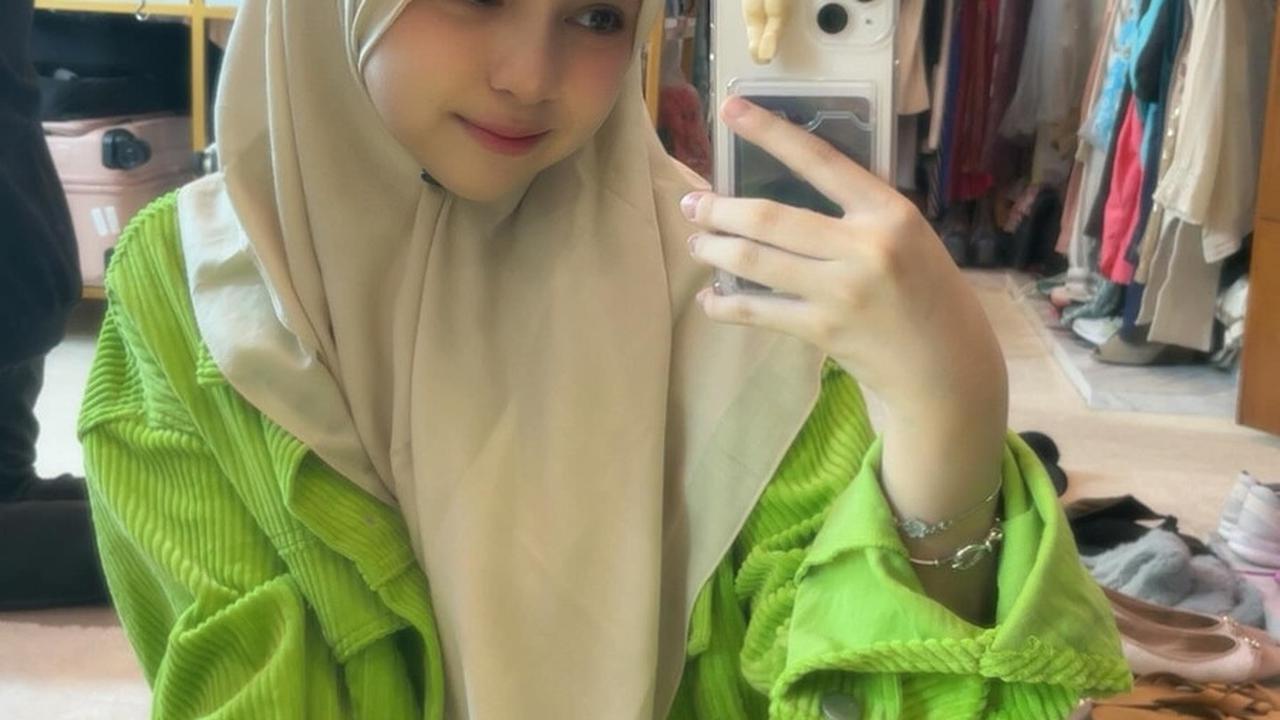 Jarang Tampil Glamor&nbsp;