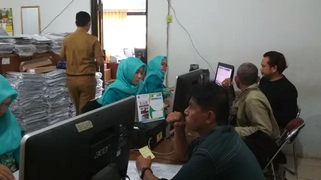 Terobosan Baru Pemkot Cirebon, Cetak KTP Hanya 5 Menit