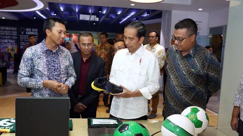 Presiden Jokowi Bersama Azrul Ananda