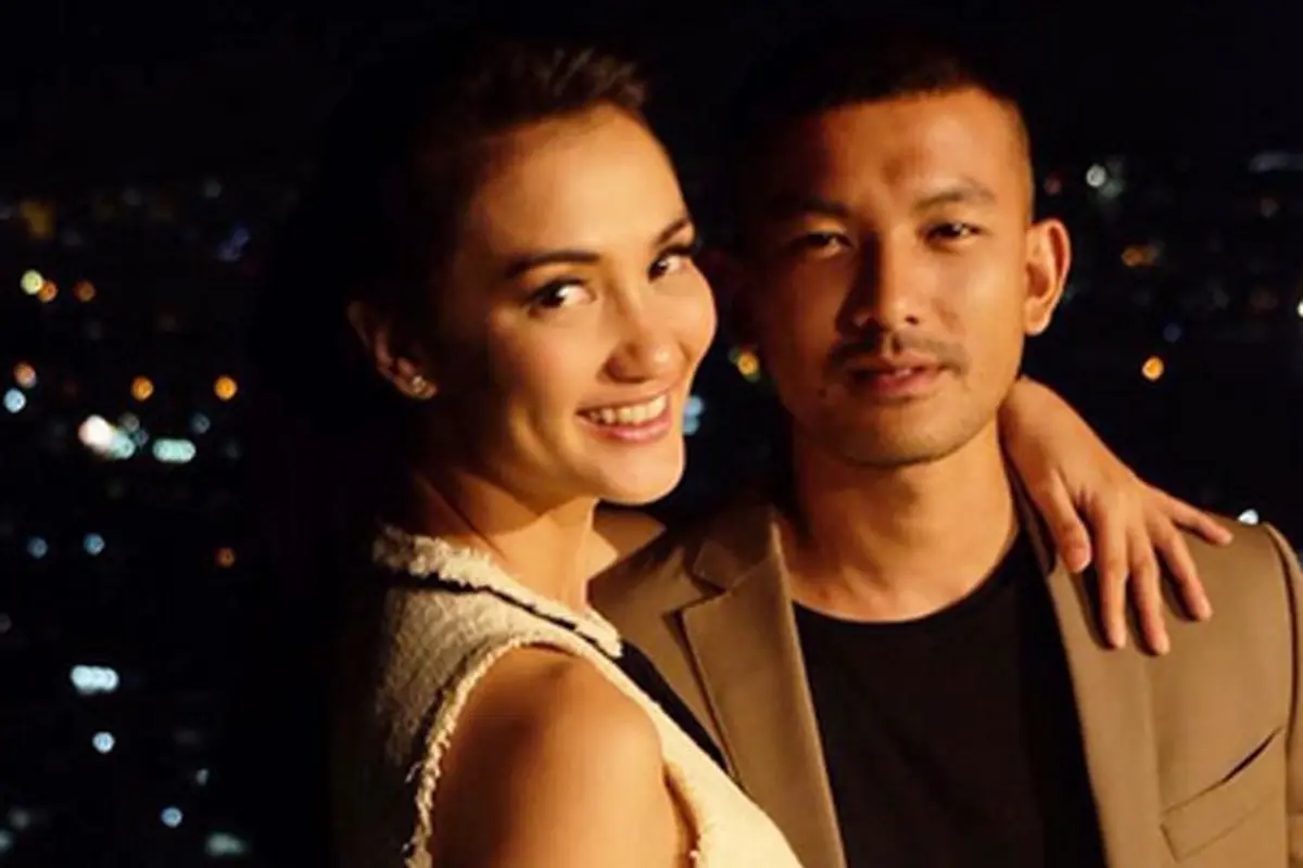 Atiqah Hasiholan dan Rio Dewanto