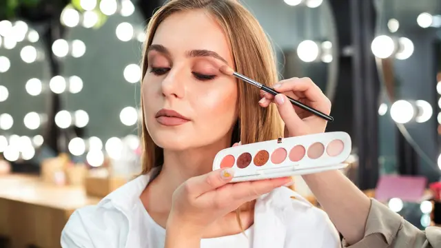 Make Up
