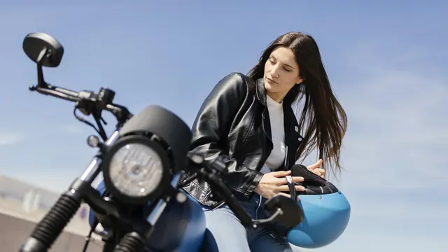 Arti Mimpi Naik Motor Lainnya