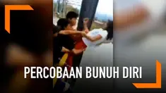 Hanya karena memperebutkan seorang pria, dua remaja wanita mencoba bunuh diri dengan melompat dari jembatan.