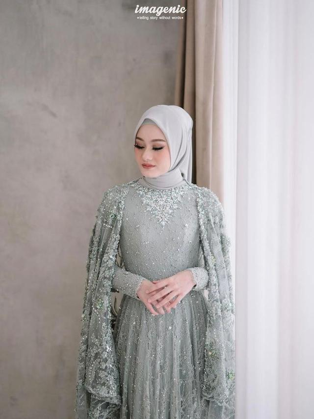 9 Inspirasi Kebaya Payet untuk Lamaran, Glamor Bersahaja