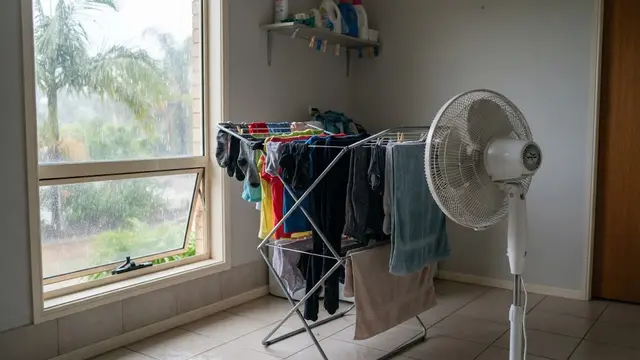 Kipas Angin dan Ventilasi Silang untuk Jemuran