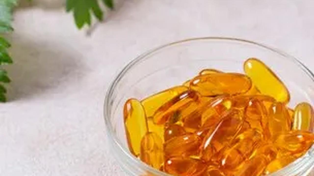 Kebutuhan nutrisi saat dewasa meningkat, dan terkadang sulit dipenuhi dari makanan sehari-hari. Konsultasikan dengan dokter atau ahli gizi sebelum memutuskan untuk minum vitamin.