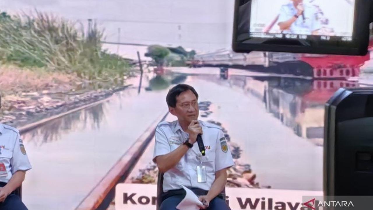 KAI Sesuaikan Operasional KRL Terdampak Banjir Jakarta, Prioritaskan Keselamatan Penumpang