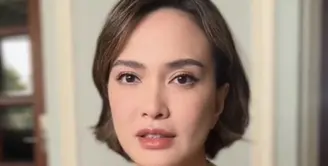 Shandy Aulia yang pilih datangkan MUA saat ingin lakukan foto KTP. [Foto: TikTok/ Nooibeauty]