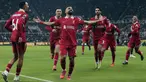 Pemain Liverpool, Mohamed Salah melakukan selebrasi bersama rekan-rekannya setelah mencetak gol ketiga timnya ke gawang Newcastle pada laga lanjutan Liga Inggris 2024/2025 di St James Park Stadium, Newcastle, Inggris, Kamis (05/12/2024) WIB. (AP Photo/Ian Hodgson)