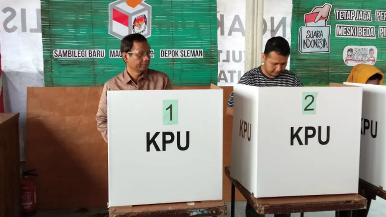 Mahfud MD Coblos Pemilu 2019