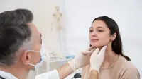 How to Lose Double Chin: 12 Natural Remedies and Medical Treatments
