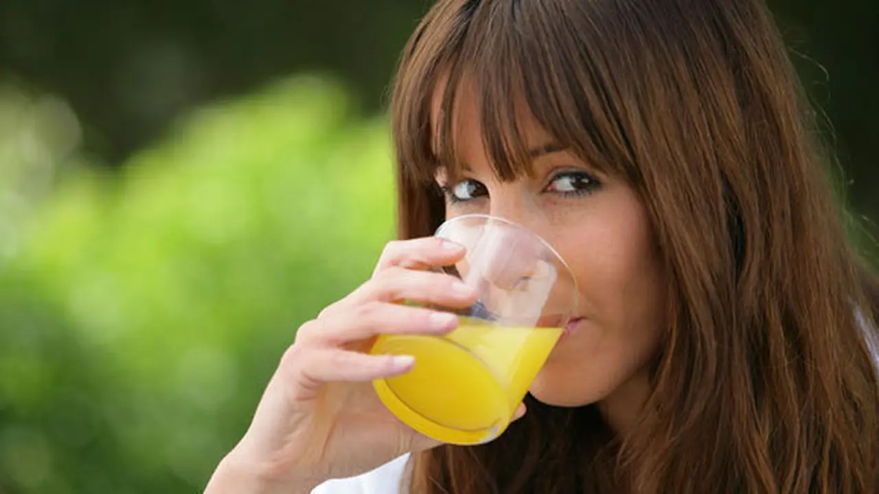 (c) shutterstock