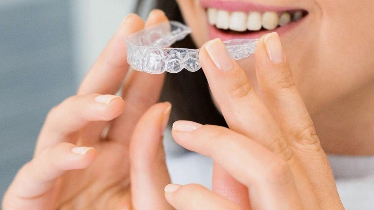 4. Invisalign<br>