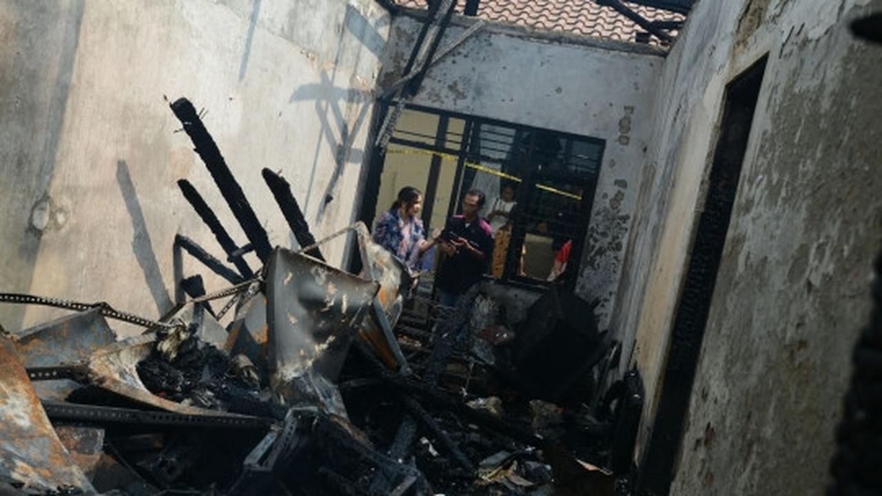 Kak Seto tinjau kantor Komnas Perlindungan Anak yang ludes terbakar