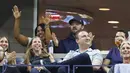 Ekspresi Justin Timberlake saat menyaksikan pertandingan Roger Federer dari Swiss melawan petenis Jerman Philipp Kohlschreiber pada Turnamen AS Terbuka 2017 di USTA Billie Jean King National Tennis Center di New York (4/9). (Abbie Parr/Getty Images/AFP)