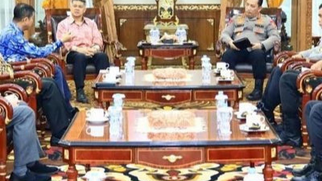 Ignasius Jonan mengunggah momen pertemuannya bersama dengan para Jenderal Polri. <br>