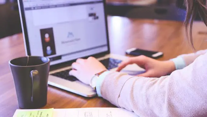 Menabung Saham/copyright pexels.com