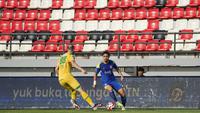 BRI Super League: Arema Dihajar 4 Gol oleh Persebaya, Marcos Santos Minta Maaf pada Aremania