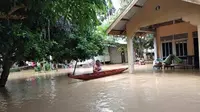 Diterjang Banjir, Bagaimana Nasib Ribuan Anak Sekolah di Kuansing?
