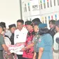 Forkopimda Kota Malang meninjau kesiapan logistik Pemilu 2024 di Gudang KPU Kota Malang pada Rabu, 24 Januari 2024 (Liputan6.com/Zainul Arifin)