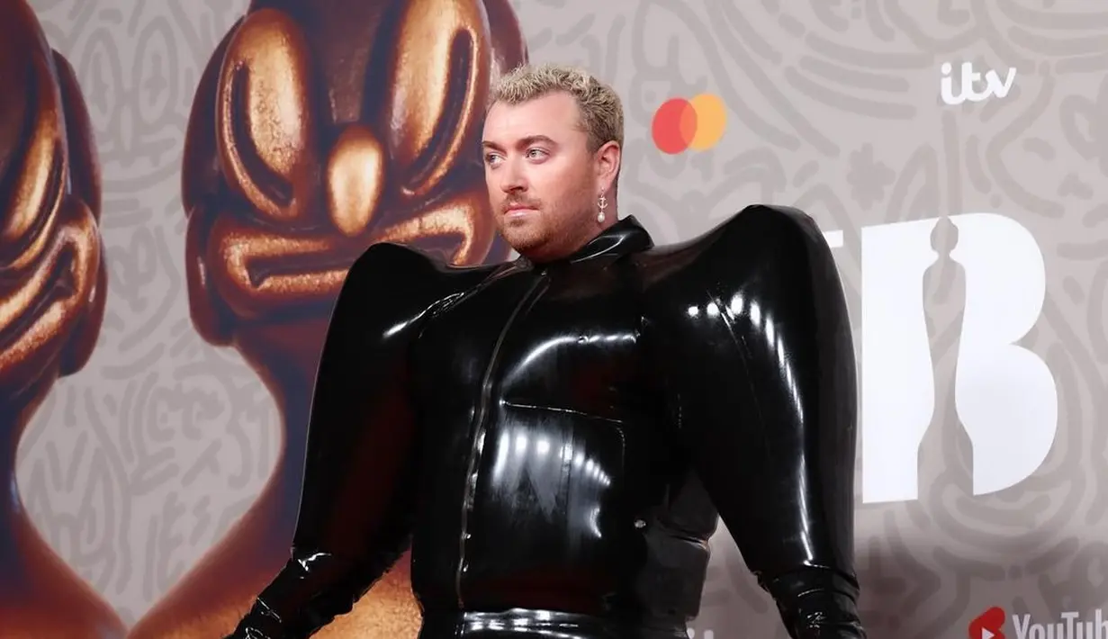 <p>"Ini cara saya merayakan bentuk alami [mereka] dan keindahan menjadi diri sendiri. Saya ingin menunjukkan image yang belum pernah dilihat dari Sam," kata Harri dikutip dari People. (Foto: Instagram/samsmith)</p>