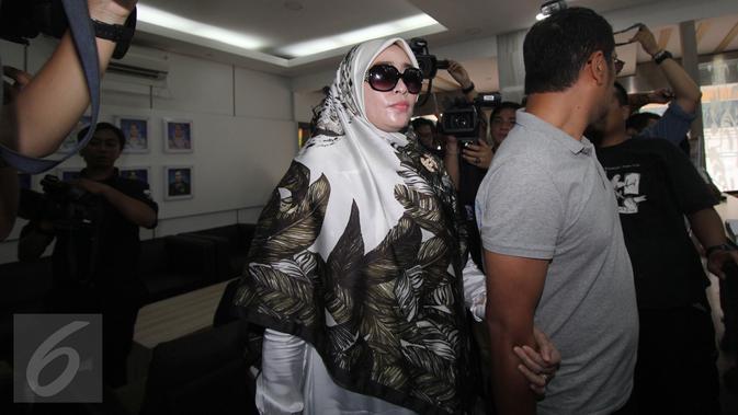 Top 3 News Hari Ini: Bukti Kuat Chat Seks Rizieq dan Firza Husein ...