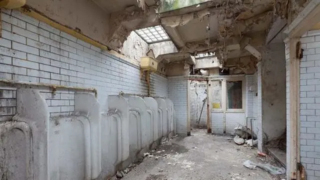 Keren, Begini Perubahan Drastis Toilet Rusak Jadi Rumah Mewah
