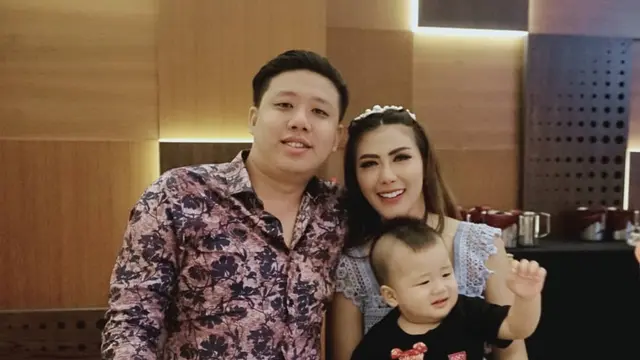 Resmi Cerai, Ini 7 Potret Kenangan Rey Utami dan Pablo Benua