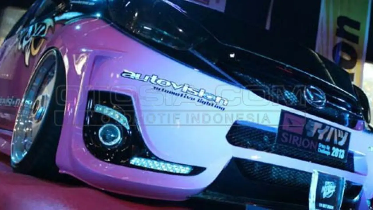 "The King of Sirion Dress-up Challenge" di HIN Bali (By Alvin Perez)