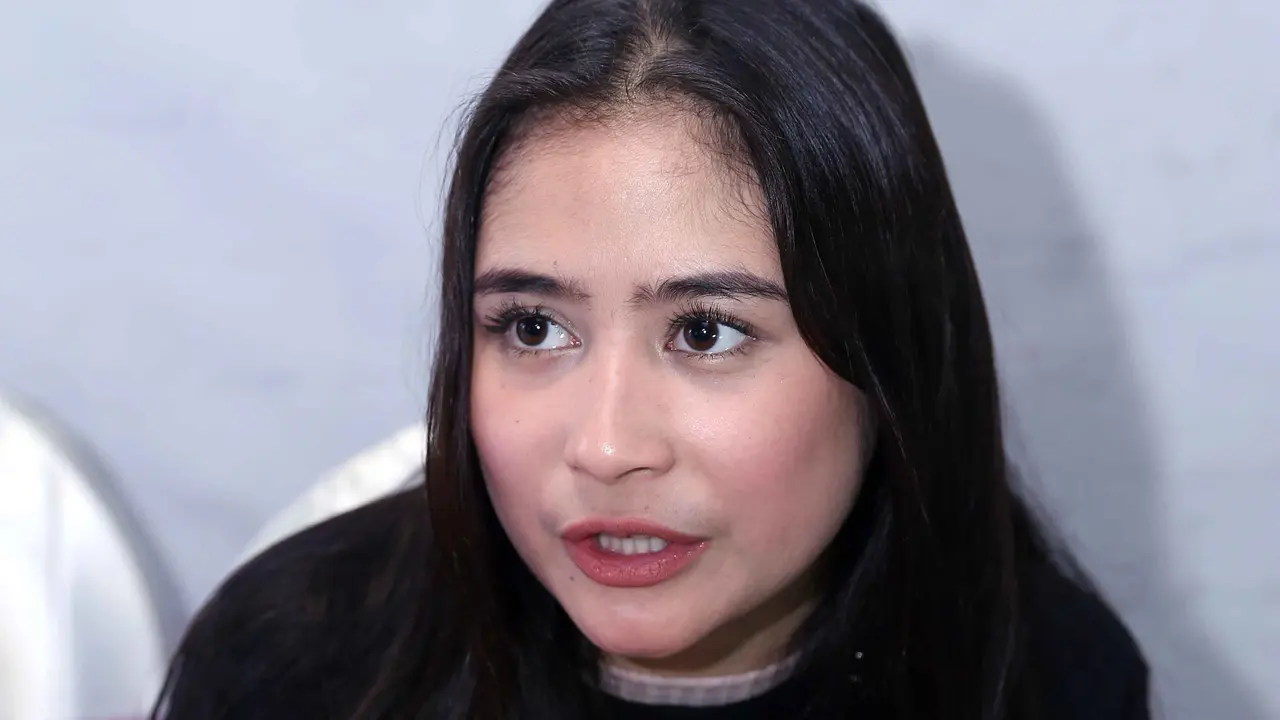 [Bintang] Prilly Latuconsina