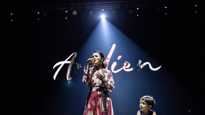 Andien Rilis Video Musik Jendela  Waktu Lagu  Kolaborasinya 