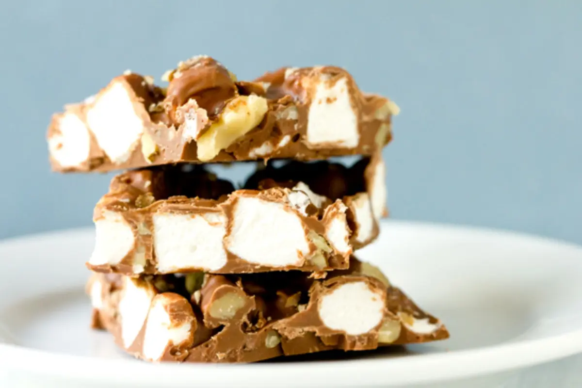 Ini Jadinya Ketika Cokelat, Marshmallow, dan Kacang Bersatu