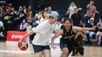 Austin Reaves berduel dengan Agustin Retong (Dok Rigorer)