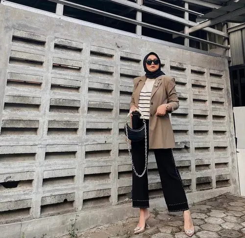 Smart casual female hijab shop