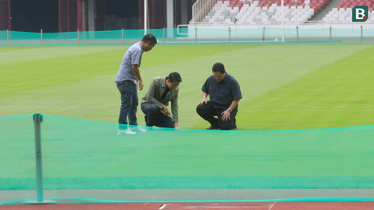 Ketua umum PSSI, Erick Thohir melakukan peninjauan langsung ke Stadion Utama Gelora Bung Karno