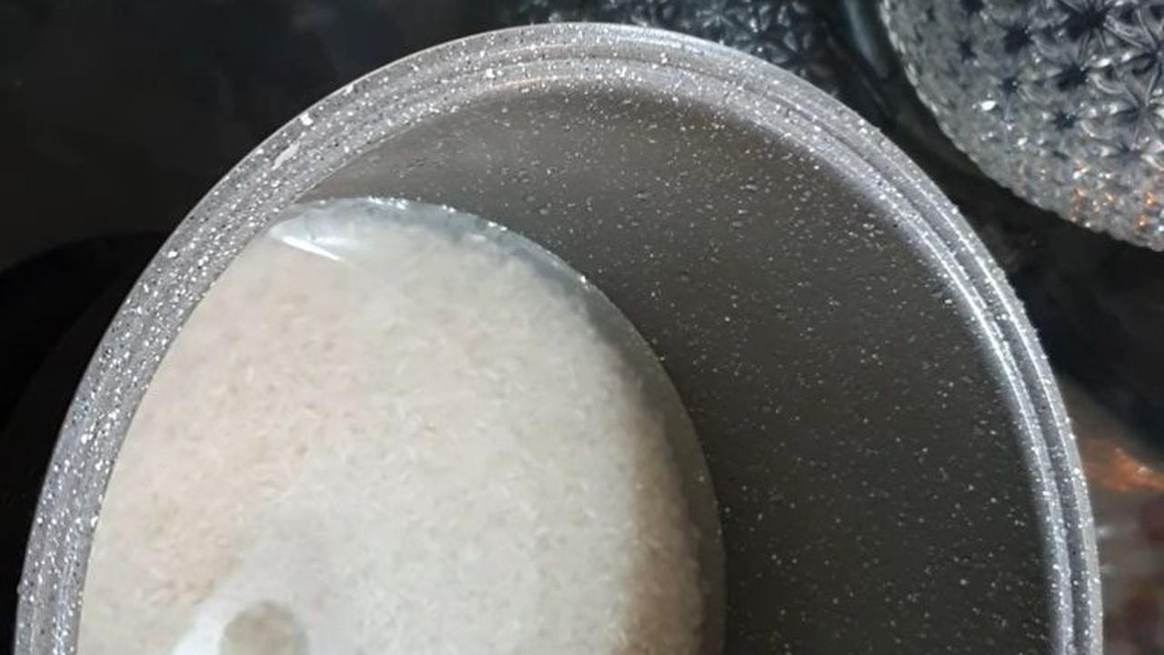Tambahkan Bubuk Agar-agar dan Minyak
