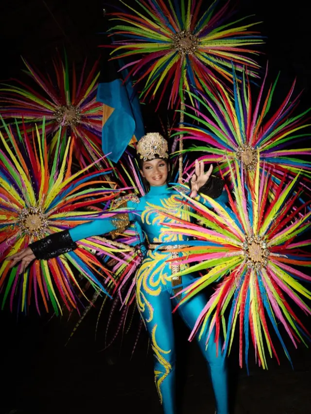 10 Kostum Nasional yang Mencuri Perhatian di Miss Universe 2022, Wakil Indonesia Bawa Kapal Phinisi 6 Kg