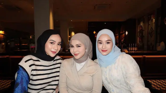 Adu Gaya Menggemaskan Ameena Atta dan Guzel yang Jadi Member Cilik Baru di Arisan Geng Mamayu