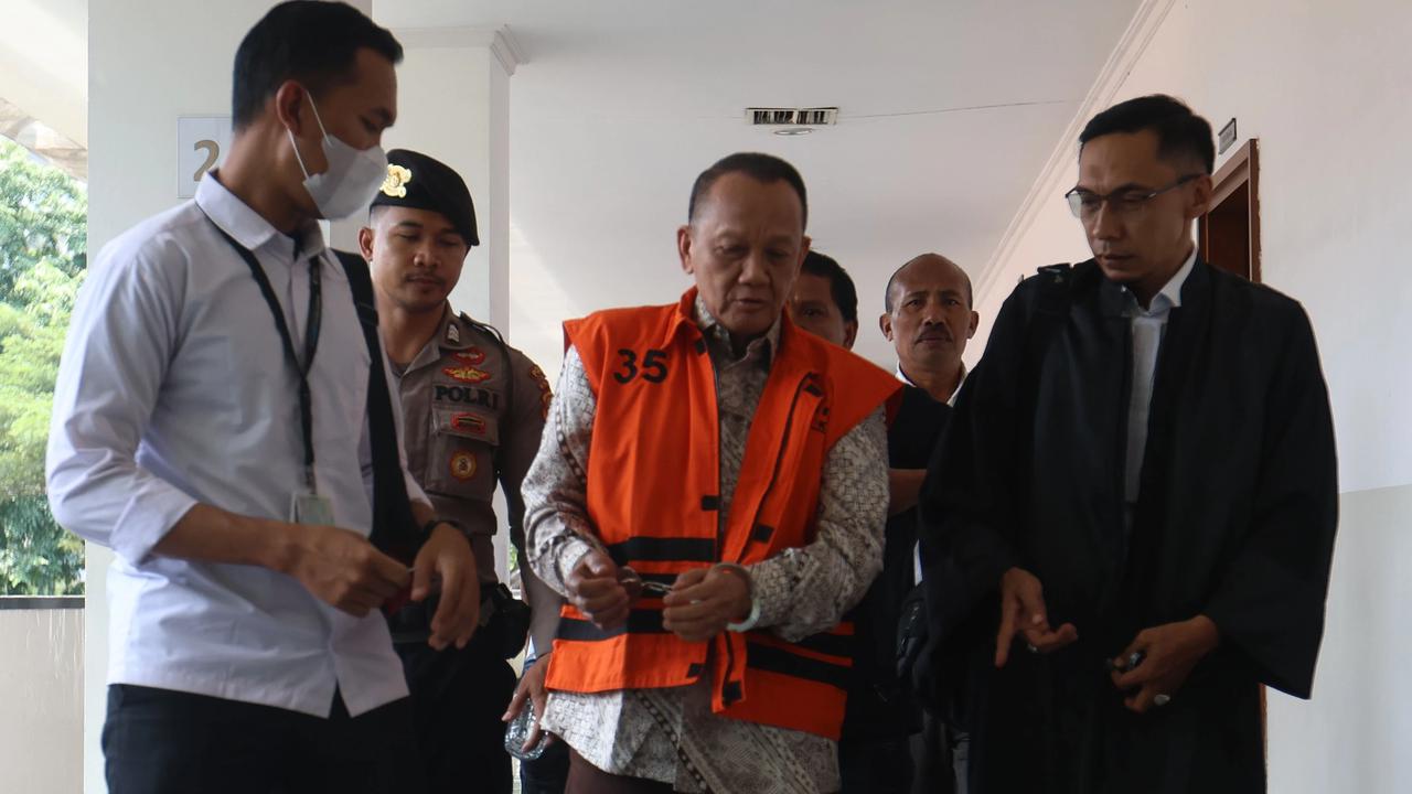 FOTO: Eks Sekretaris MA Nurhadi Divonis Lima Tahun Penjara