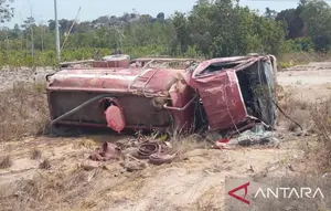 Mobil Damkar Kecelakaan Saat Misi Padamkan Kebakaran Hutan