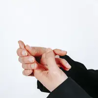 Cara mengatasi luka bakar dengan tepat. (Copyright freepik.com/author/freepik)