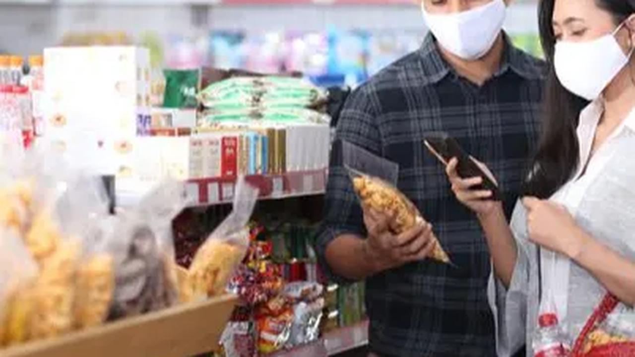 "Perdagangan adalah elemen di mana dia hidup, bergerak, dan berada dunia adalah satu peluang besar baginya untuk berbisnis" sebut De Wit.