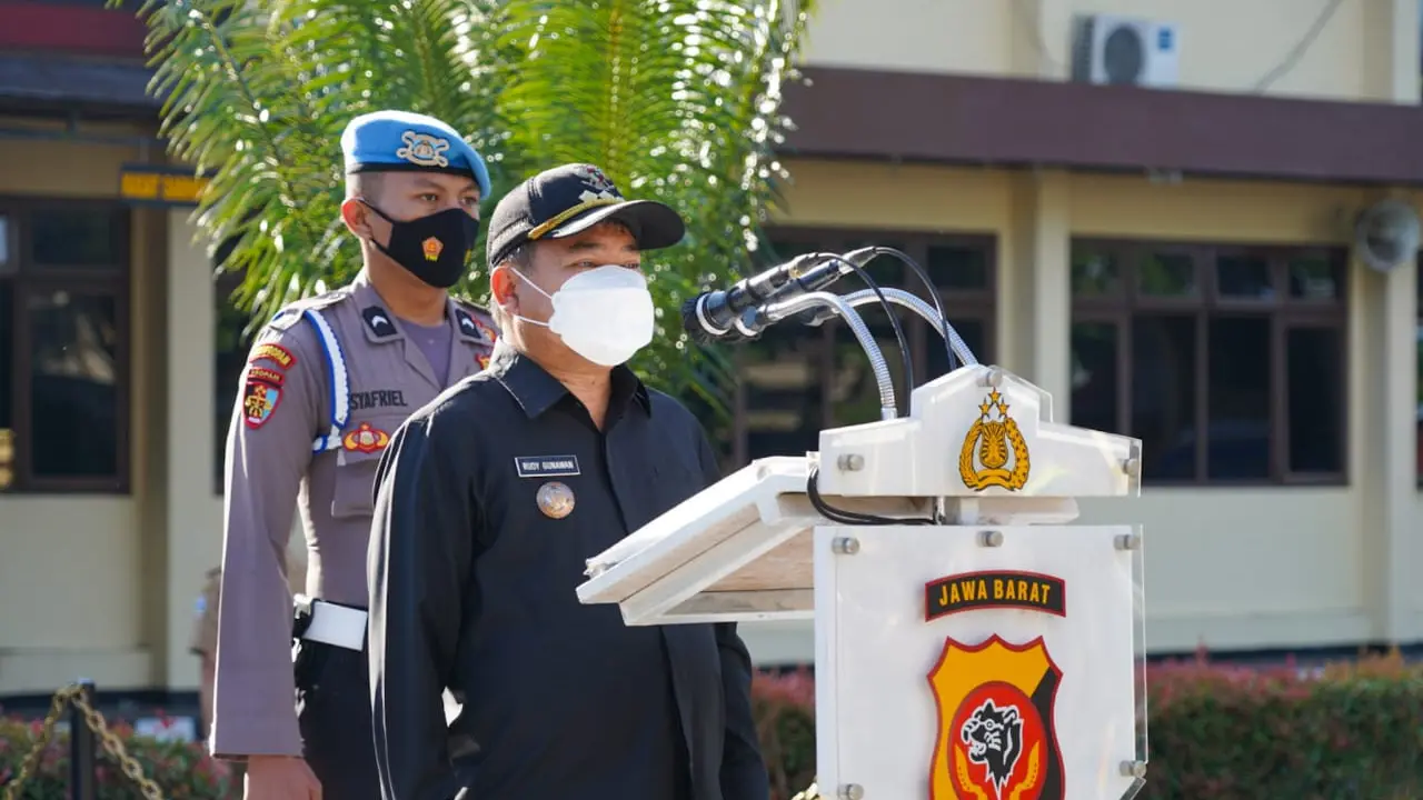 Bupati Garut Rudy Gunawan mengatakan, pelaksanaan pilkades mempunyai kerawanan keamanan di masyarakat sebagai dinamika politik, jika tidak diantisipasi dan ditangani dengan tepat.
