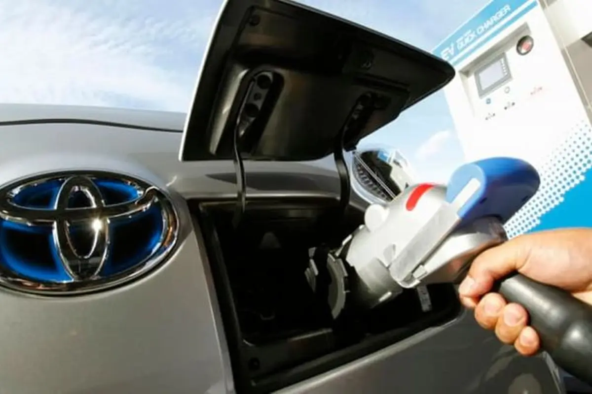 Toyota Siap Bangun Pabrik Baterai Mobil Listrik di Amerika Serikat (Autoblog)