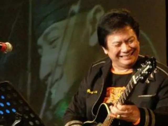 Gereja Tua Lirik Chord G