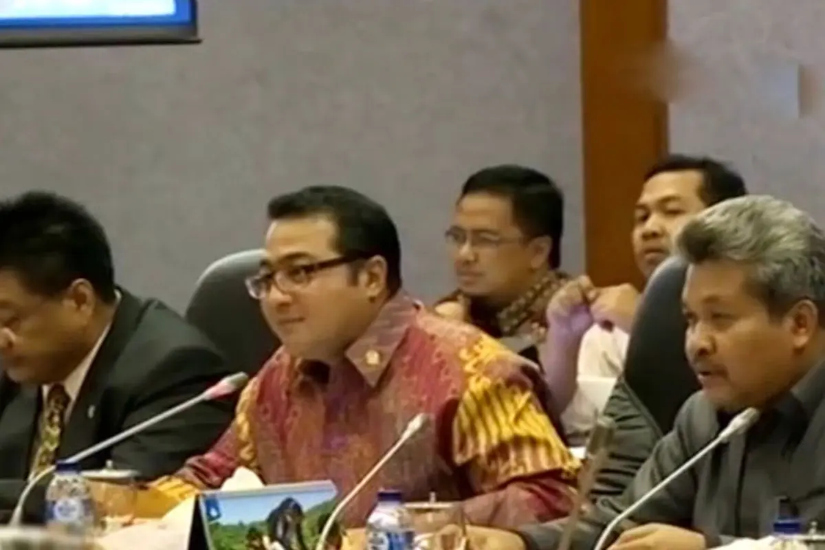 (lip6 Pagi) Komisi 10 DPR