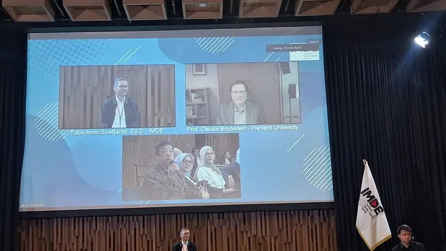 Pada Civitas Akademika IMDE, Guru Besar Universitas Harvard Ungkap AI Harus Memperkaya Pengalaman Belajar, Bukan Menggantinya