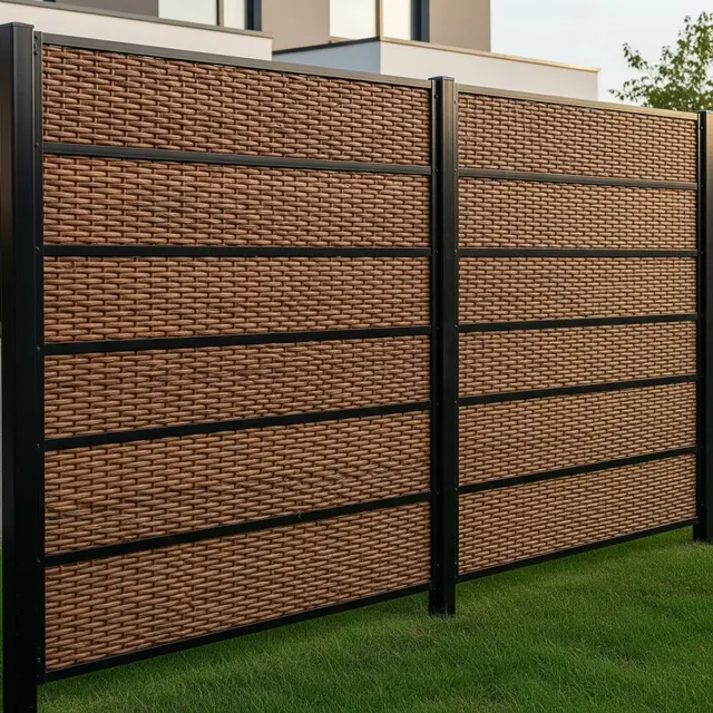 Model Pagar Besi Motif Anyaman Rotan Sintetis 2025 (Image by Gemini)