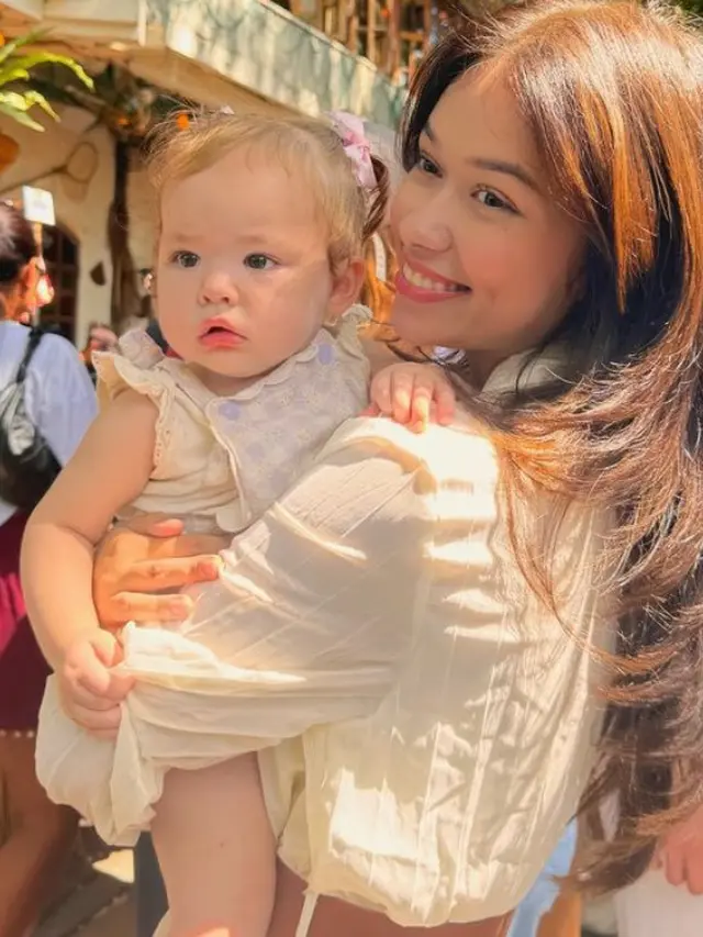 Rebecca Klopper Liburan di Bali Sambil Mengunjungi Jennifer Coppen. [@rklopperr]