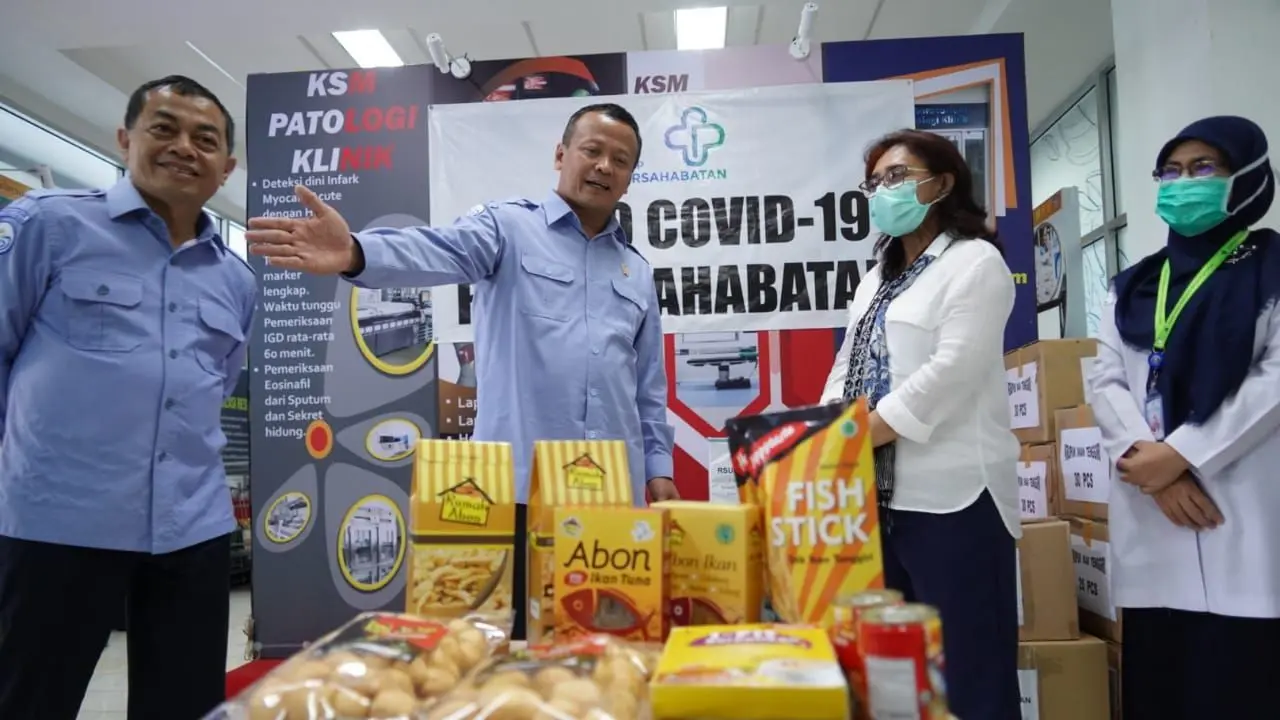 Kementerian Kelautan dan Perikanan (KKP) bantuan kepada tenaga medis di 10 rumah sakit di DKI Jakarta yang menangani pasien terjangkit virus corona. (Dok KKP)